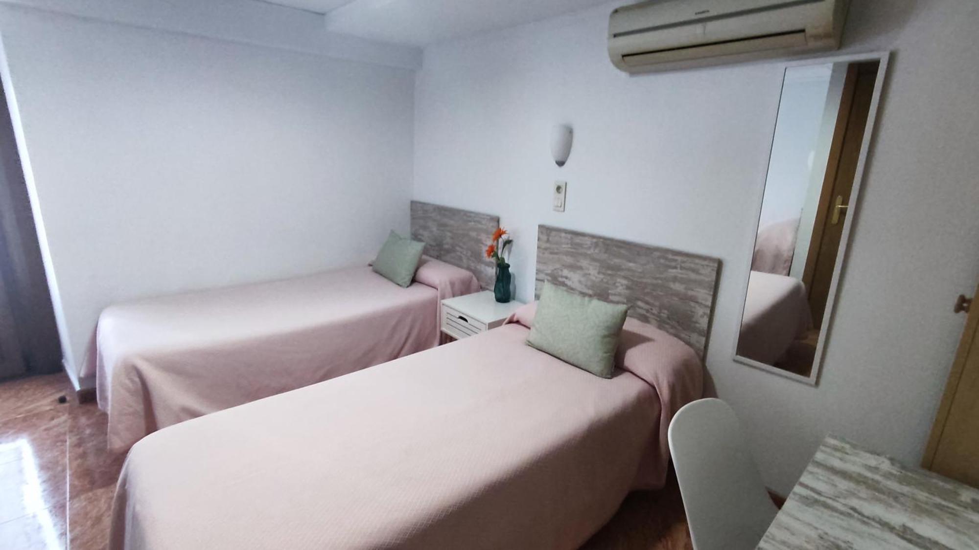 Pension Segura มูร์เซีย ภายนอก รูปภาพ